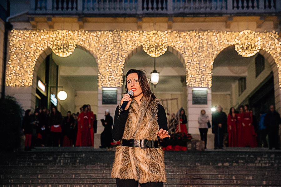 Renato Zanette fotografo per eventi storytelling Cipria Show no alla violenza sulle donne Irene Guglielmi