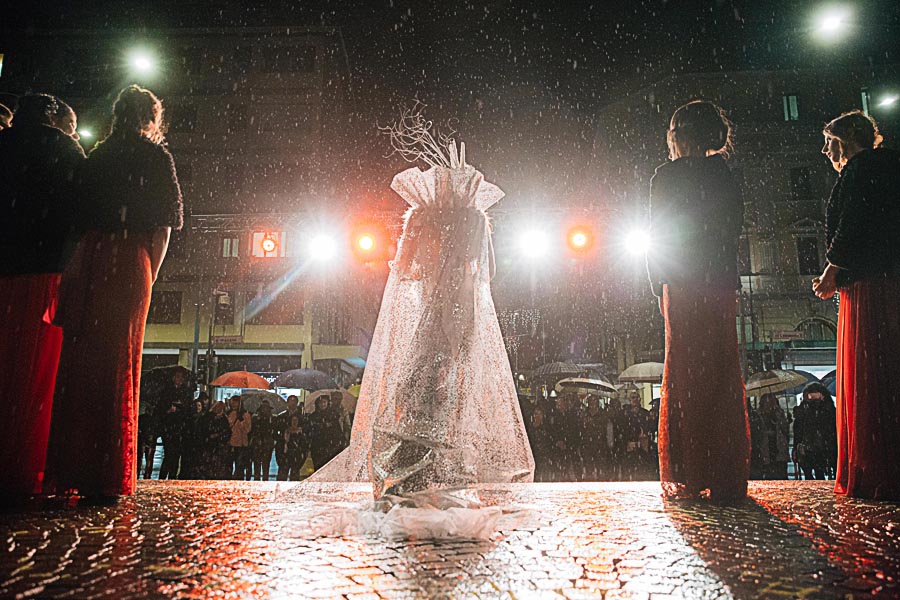 Renato Zanette fotografo per eventi storytelling Cipria Show no alla violenza sulle donne